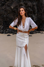Load image into Gallery viewer, Barefoot Blonde - Gypsy Blouse